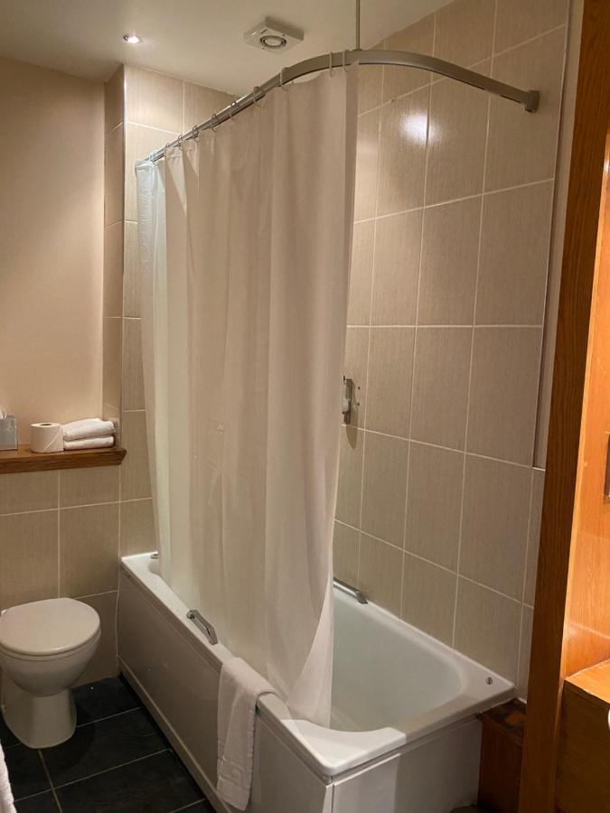 Rooms At 1703 Гленротс Екстериор снимка